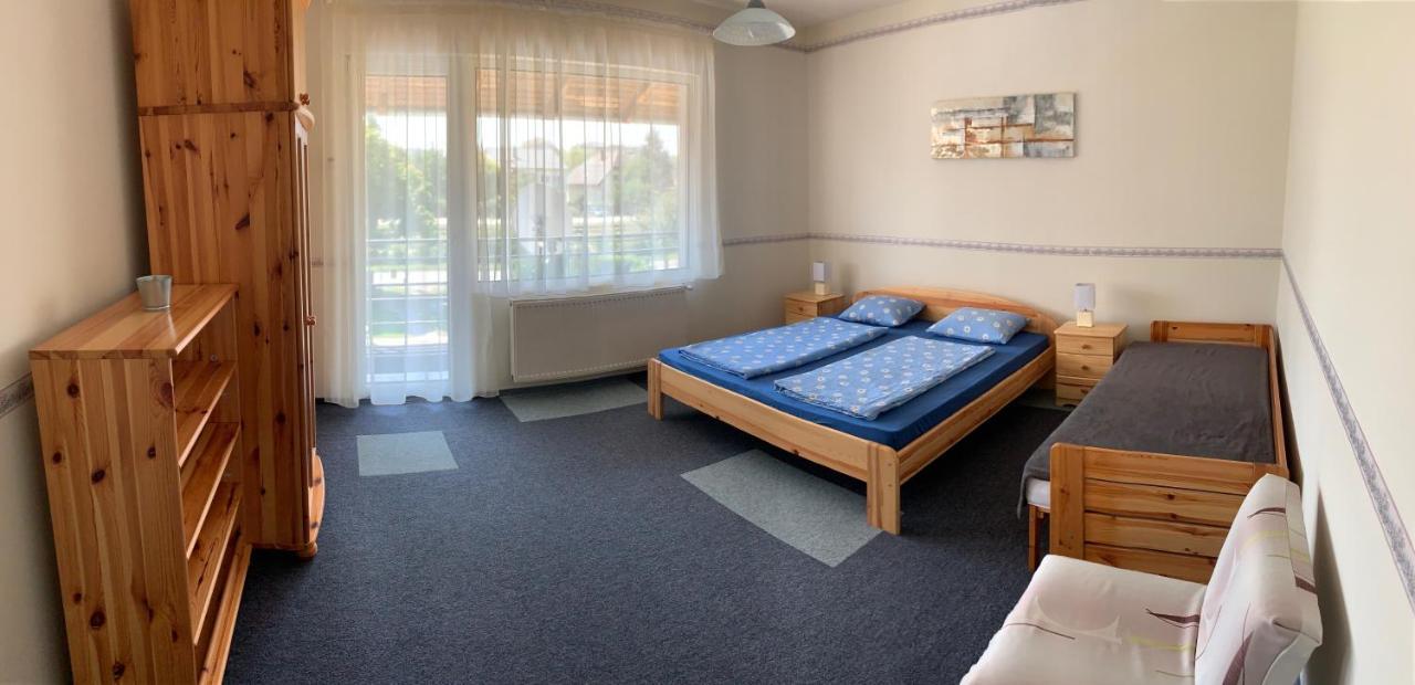 Villa Akos Haz Siófok Exterior foto